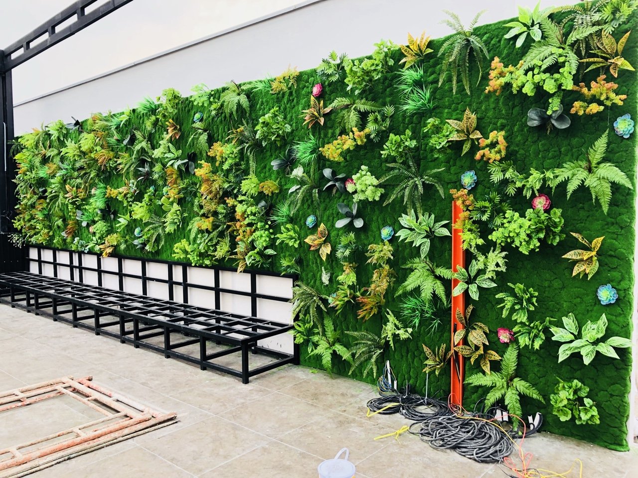 Thi công tường rêu giả tại tp hcm, tường cây giả, cỏ giả trang trí